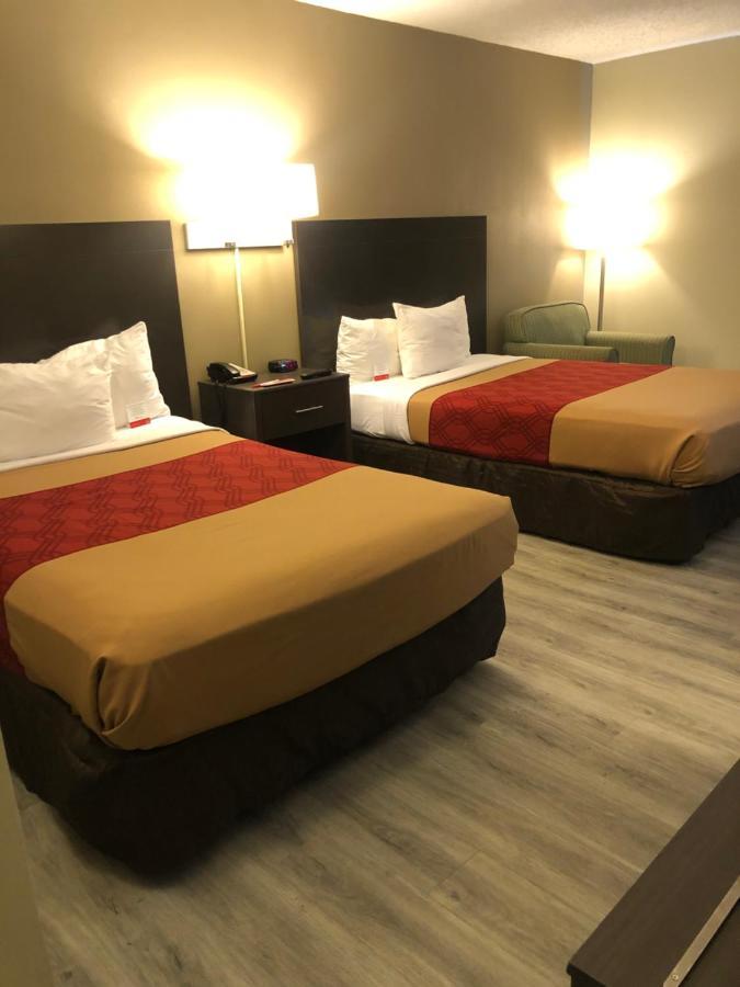 Econo Lodge Metro Арлингтън Екстериор снимка