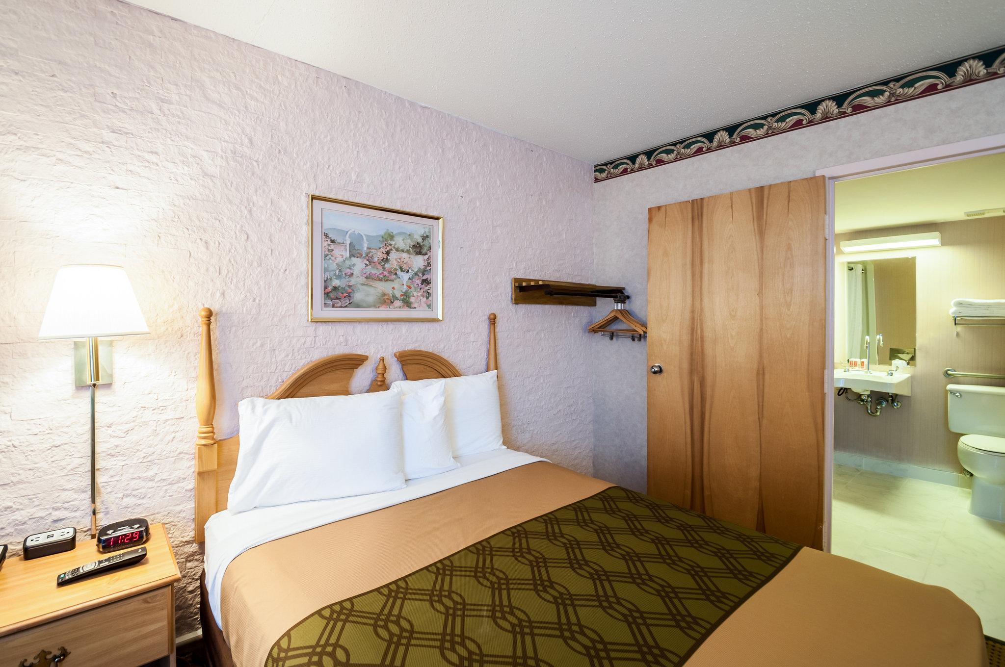 Econo Lodge Metro Арлингтън Екстериор снимка