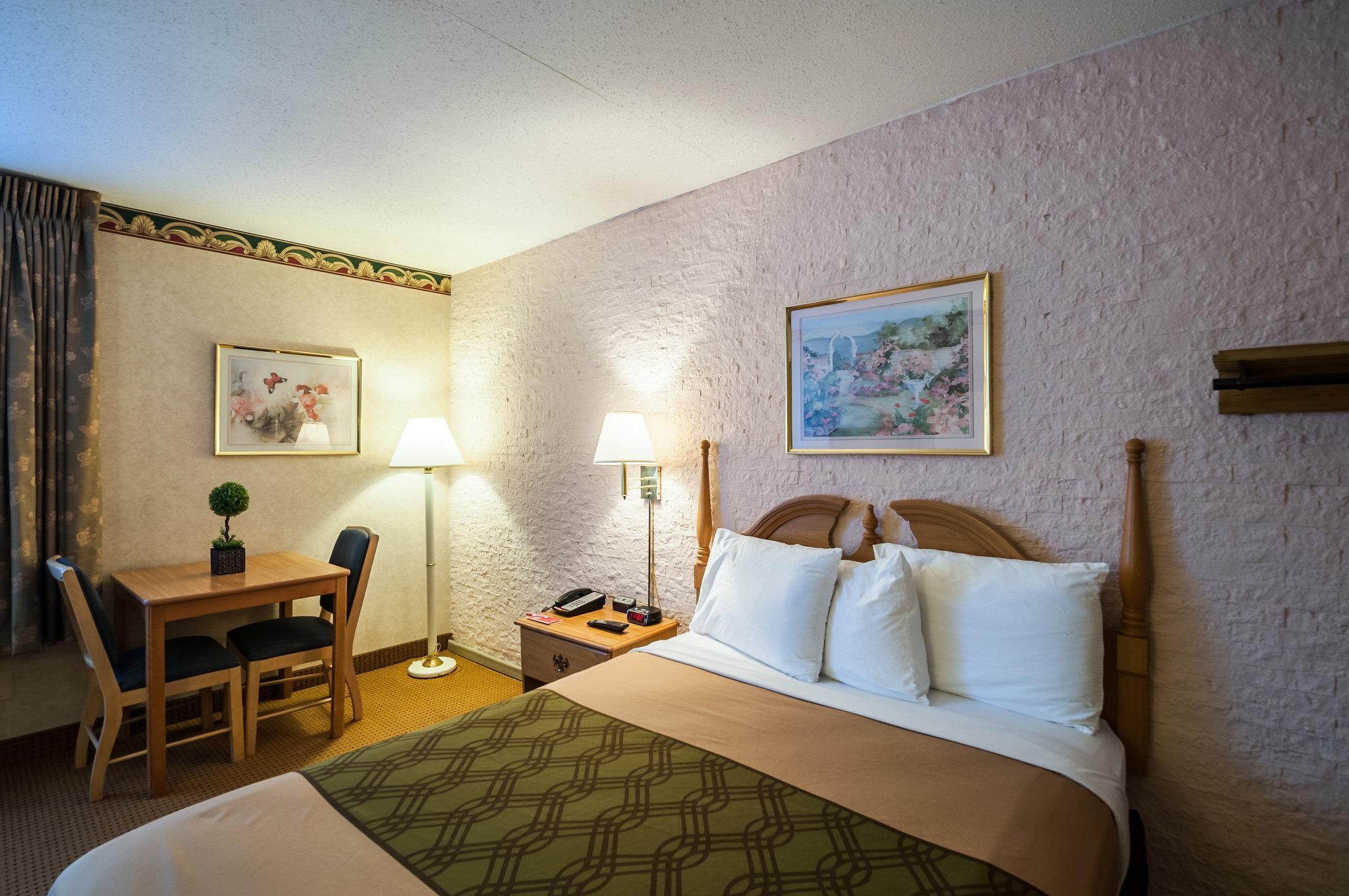 Econo Lodge Metro Арлингтън Екстериор снимка