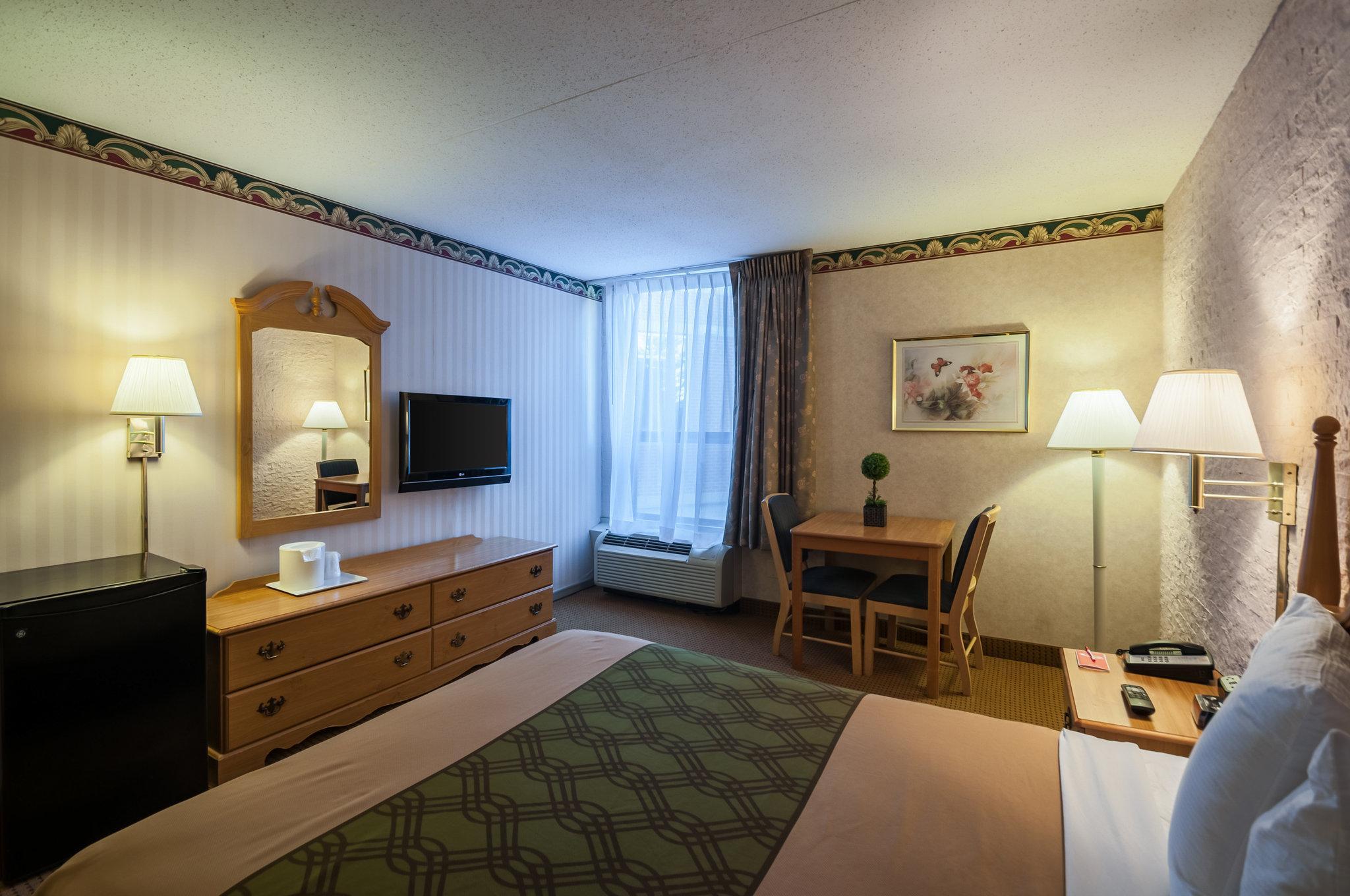 Econo Lodge Metro Арлингтън Екстериор снимка