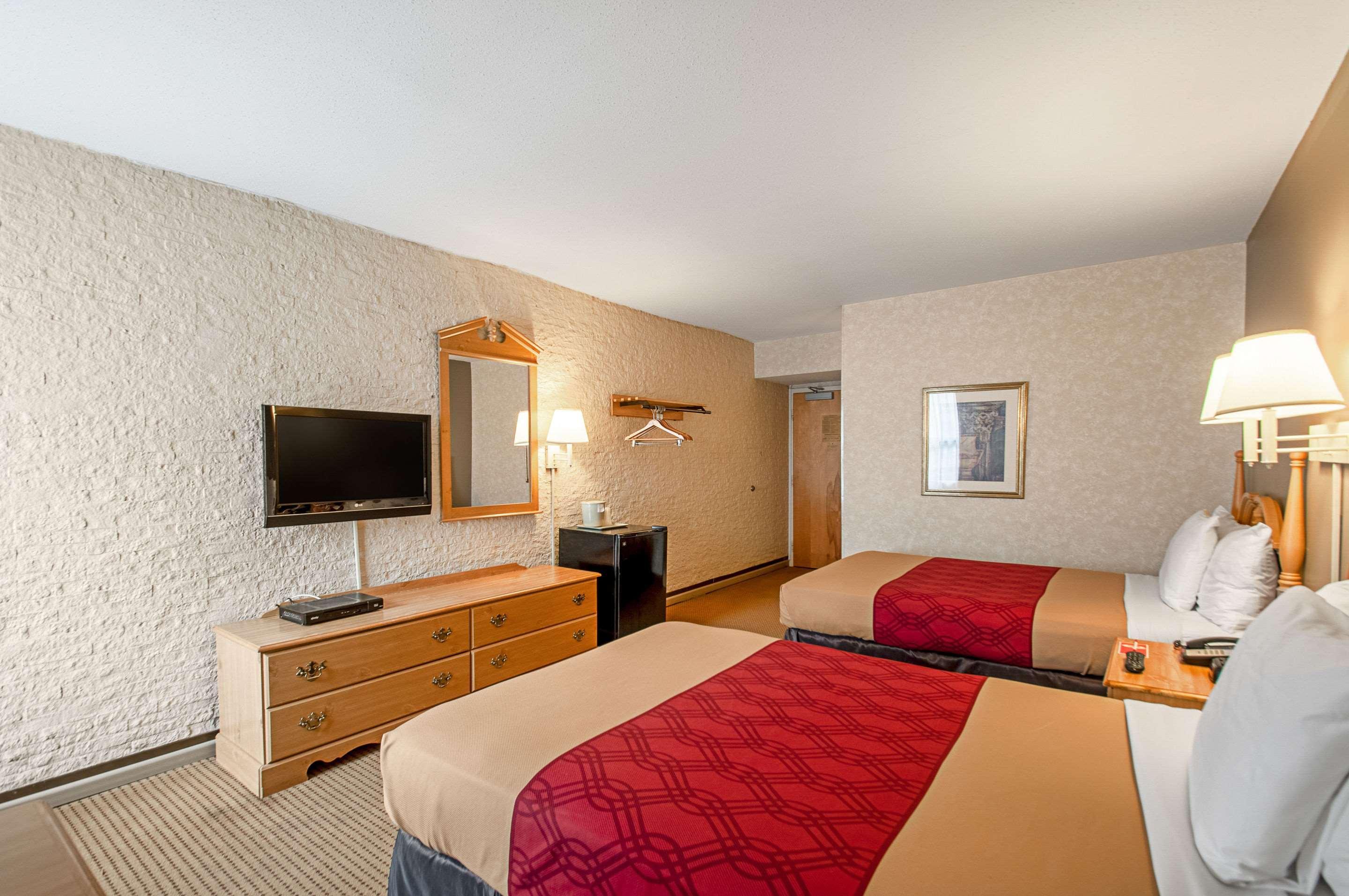 Econo Lodge Metro Арлингтън Екстериор снимка