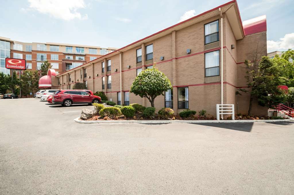 Econo Lodge Metro Арлингтън Екстериор снимка