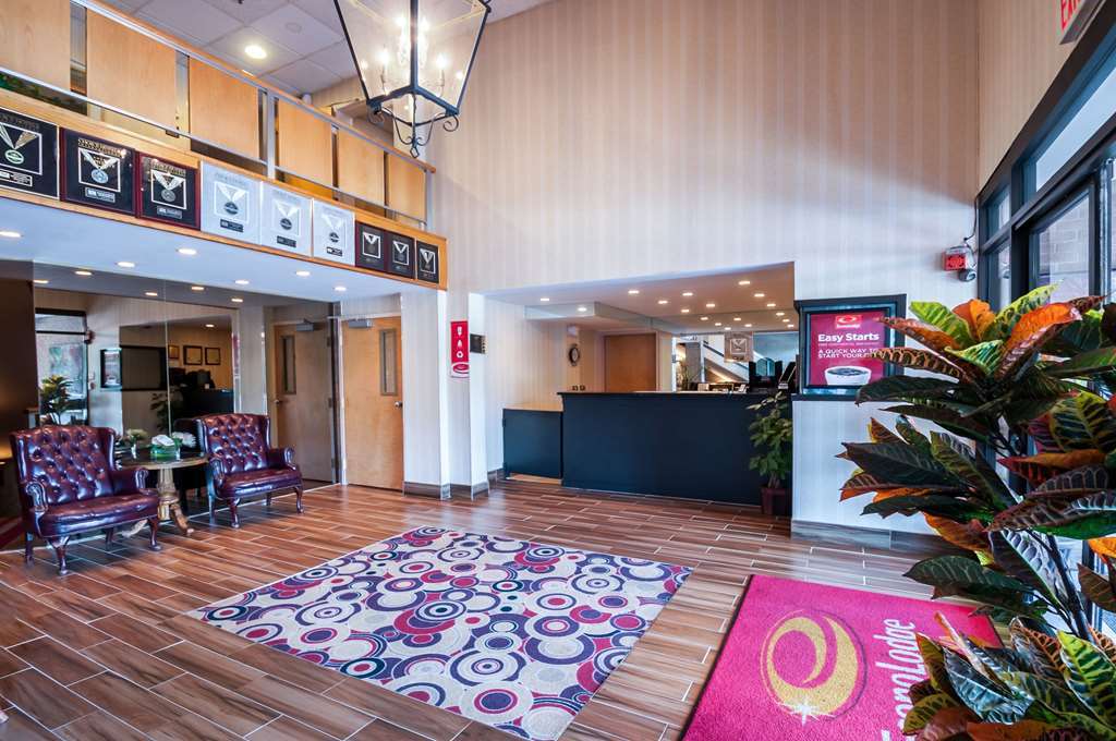 Econo Lodge Metro Арлингтън Интериор снимка