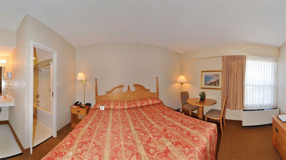 Econo Lodge Metro Арлингтън Екстериор снимка
